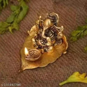 PAAN GANESH IDOL/ LEAF GANESH/ GOLD PLATED GANESH